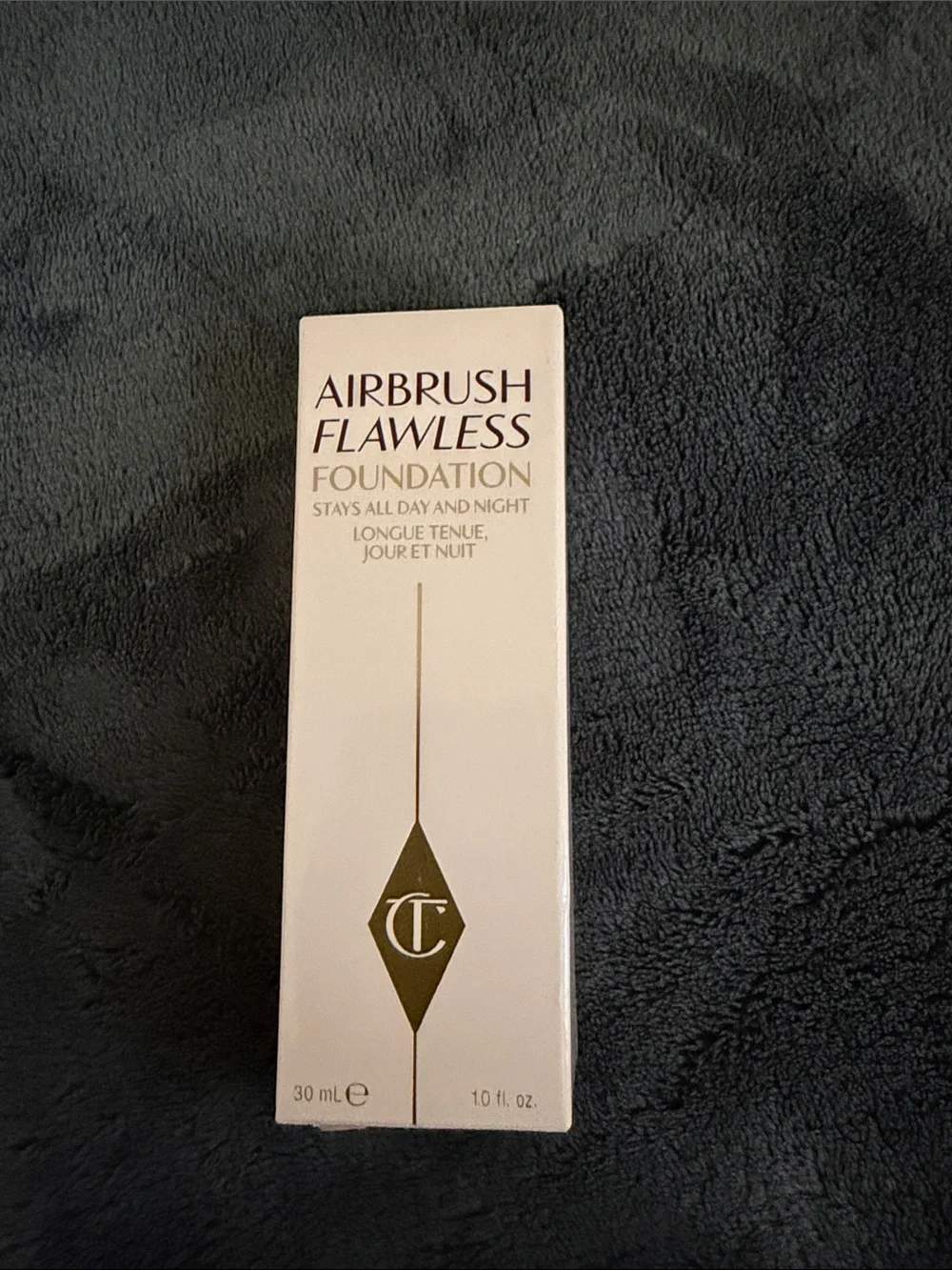 Charlotte Tilbury Airbrush Flawless Foundation – Beige/Gold Packaging- 8 warm